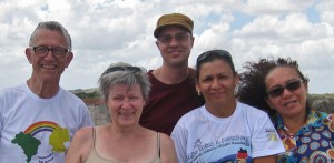 © Joachim / FrKr ML Unterwegs im Hinterland: (v.l.) Joachim, Ingrid, Gerhard, Aparecida, Ednalva