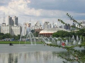 Der Ibirapuera-Park - größter Stadtpark der Welt © Andreas Josko (wikipedia, CC-Lizenz) Luftbild des Ibirapuera-Parks / SP